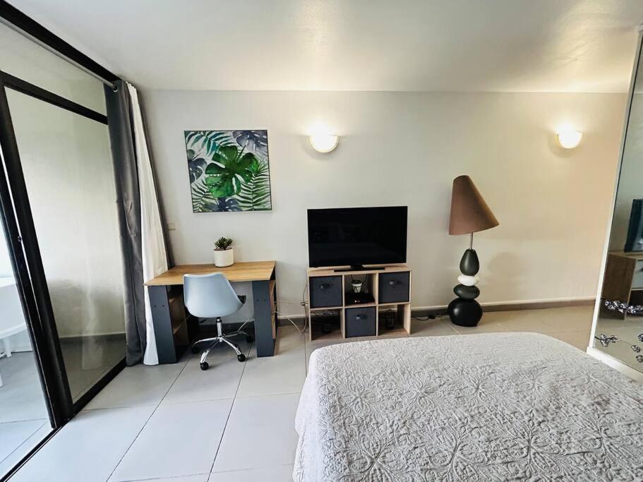 Studio Cosy Plage Et Piscine A Bas Du Fort 르 고지에 외부 사진